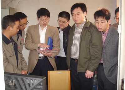 省經委、市經委領導了解工作情況